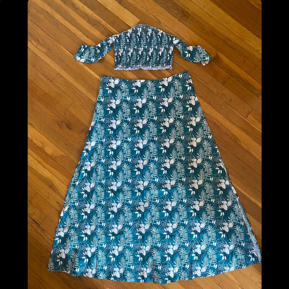 Matching set, shirred top and skirt
